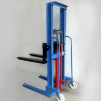 福建泉州升高叉車