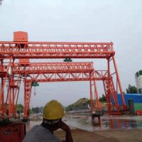 福建泉州工程龍門吊