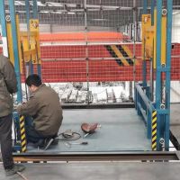 佛山起重機，吊機，龍門吊，貨梯